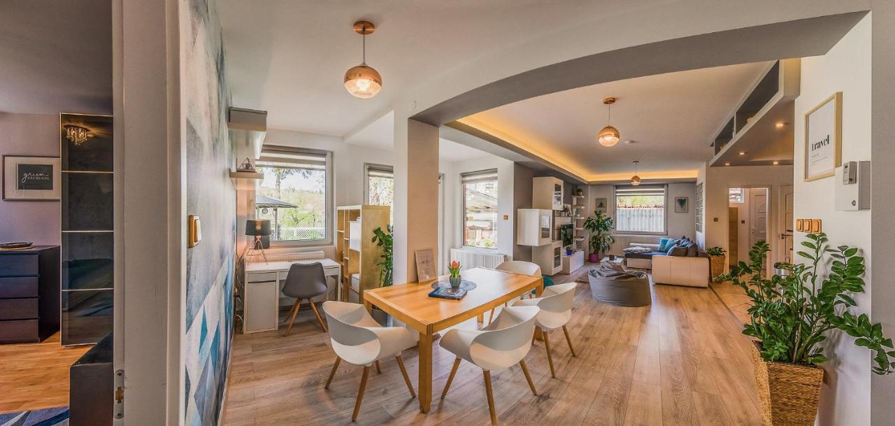 Riverside Apartman**** 米什科尔茨 外观 照片